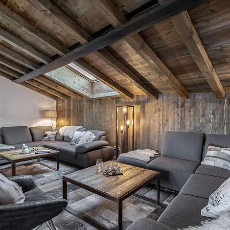 Шале Elegant A Le Praz Avec Spa, Cheminee Et Services Inclus - Fr-1-568-35 (adults Only) Куршавель
